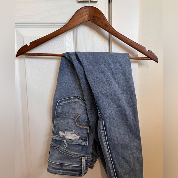 American Eagle Highest Rise Distressed Jegging - Picture 3 of 7